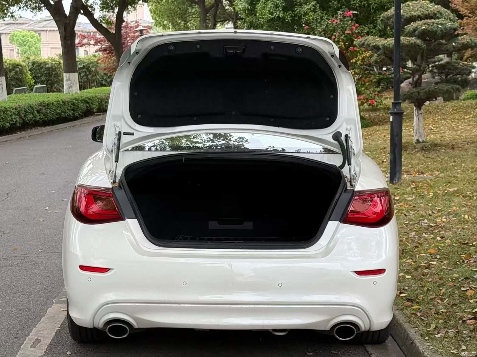 Infiniti Q70, 2016 6