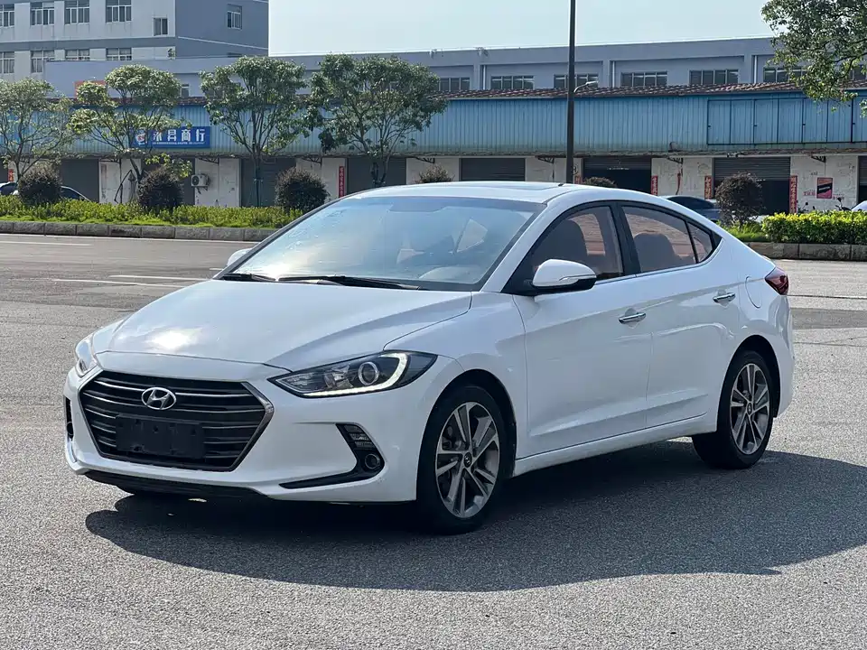 Hyundai Lead