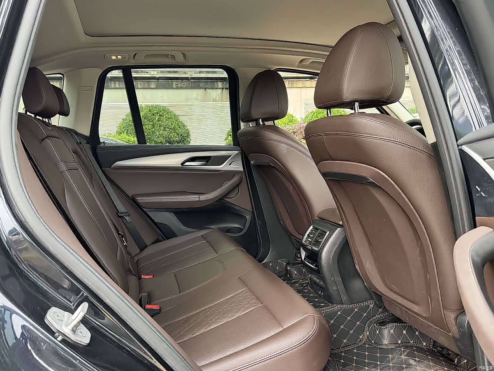 BMW iX3, 2023 12