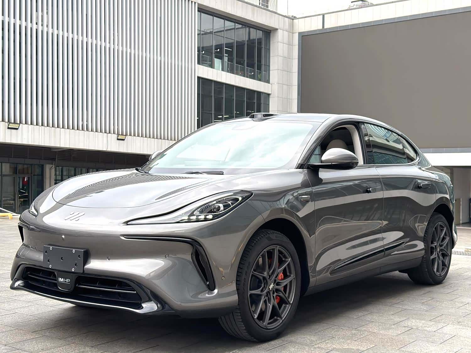 IM Motors LS6, 2023 1