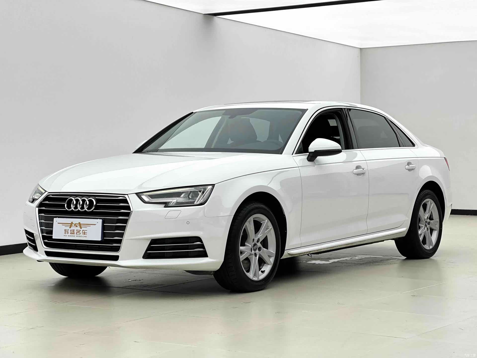 Audi A4L, 2018 1