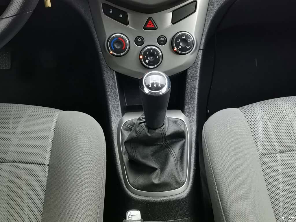 Chevrolet SE, 2013 13