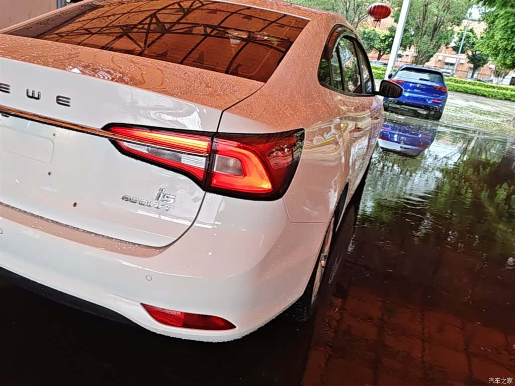 Roewe i5, 2021 8