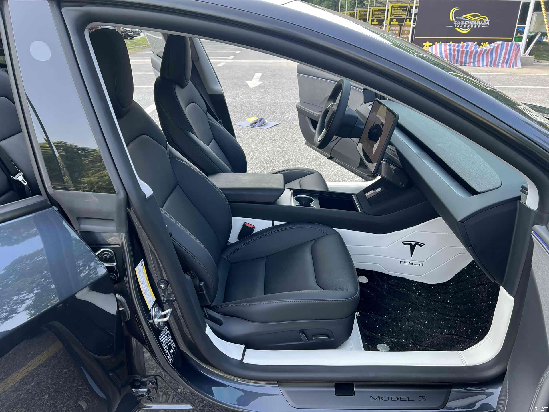 Tesla Model 3, 2025 12