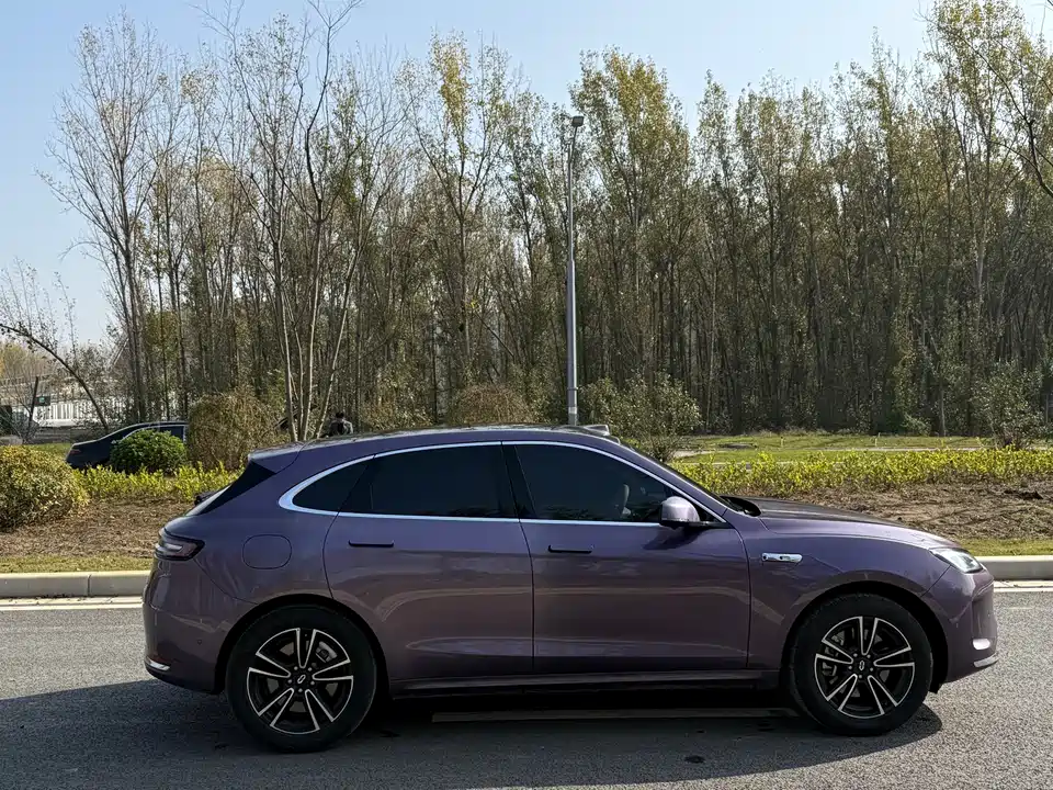 AITO Ask the world M5