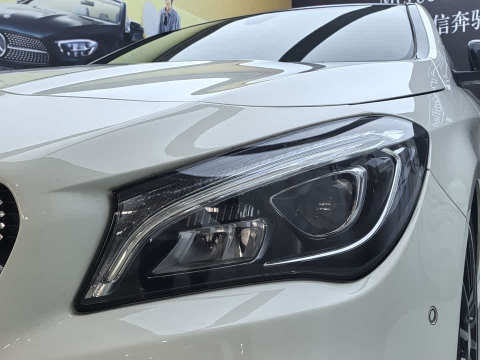 Mercedes-Benz CLA