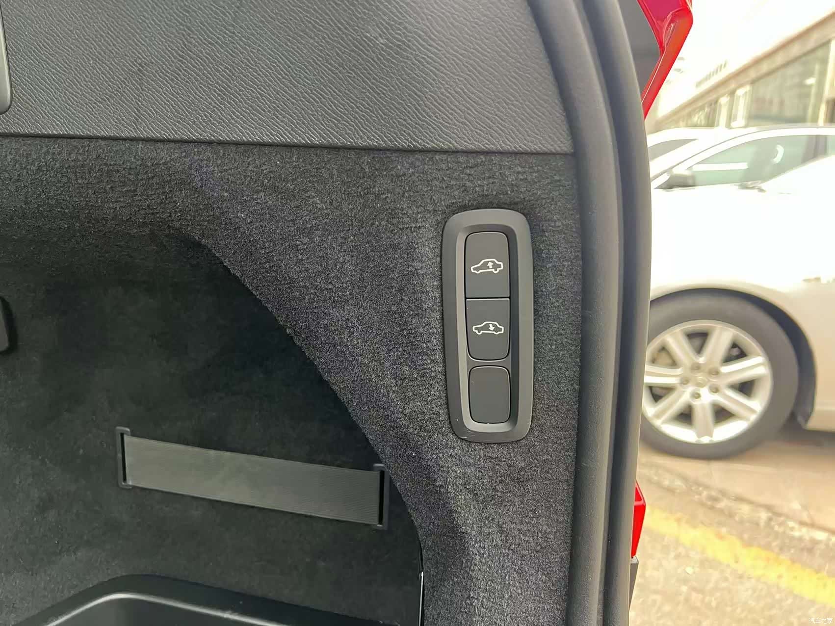 Volvo XC90, 2017 29