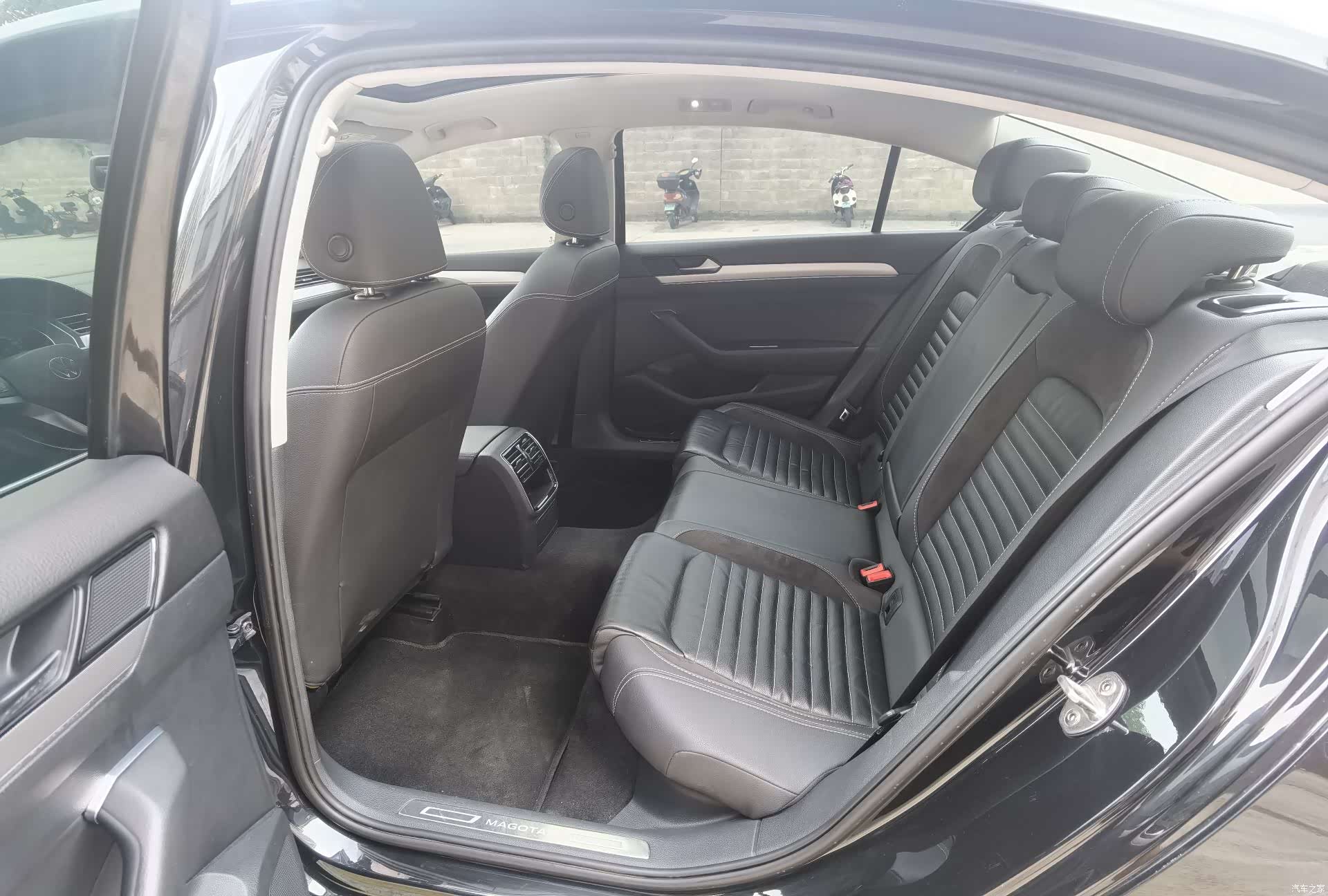 Volkswagen Magotan, 2022 10