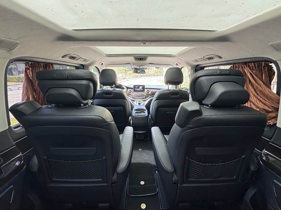 Mercedes-Benz V-class