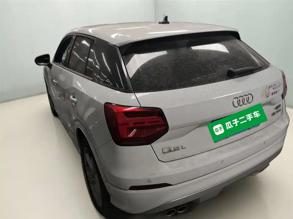 Audi Q2L