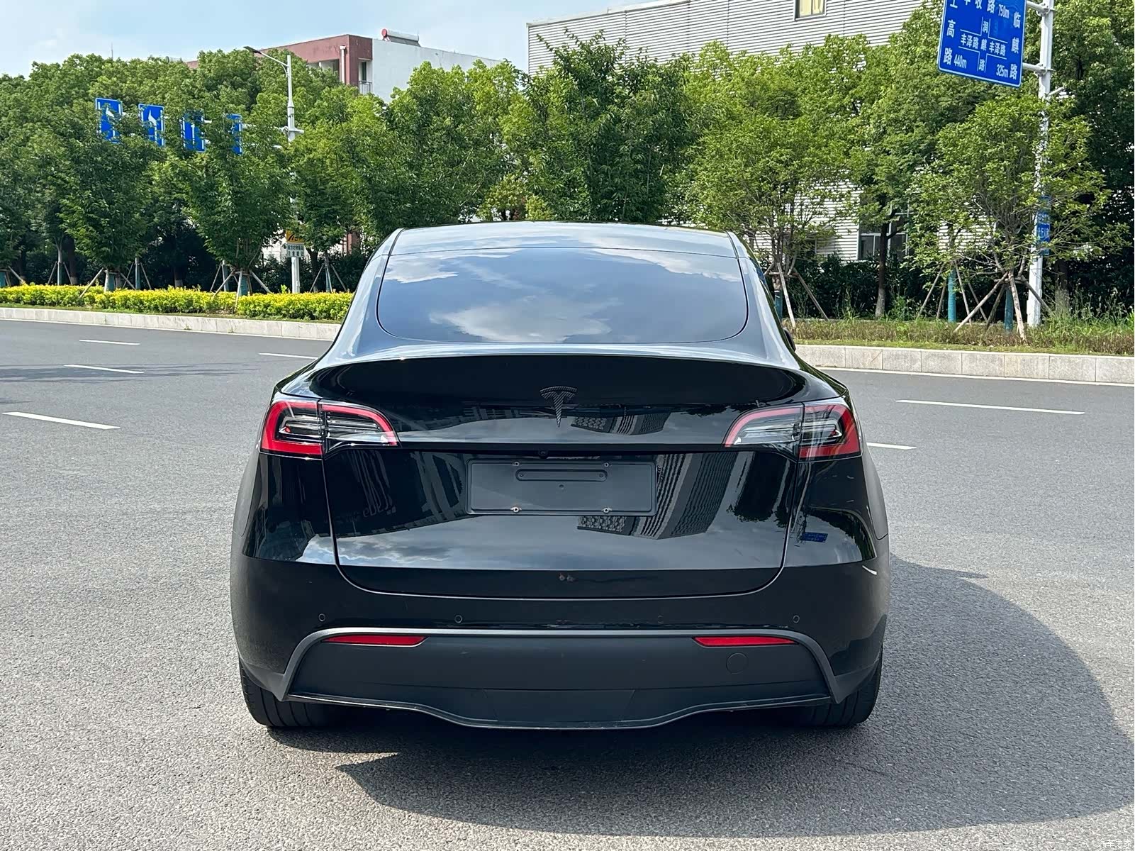 Tesla Model Y, 2022 9