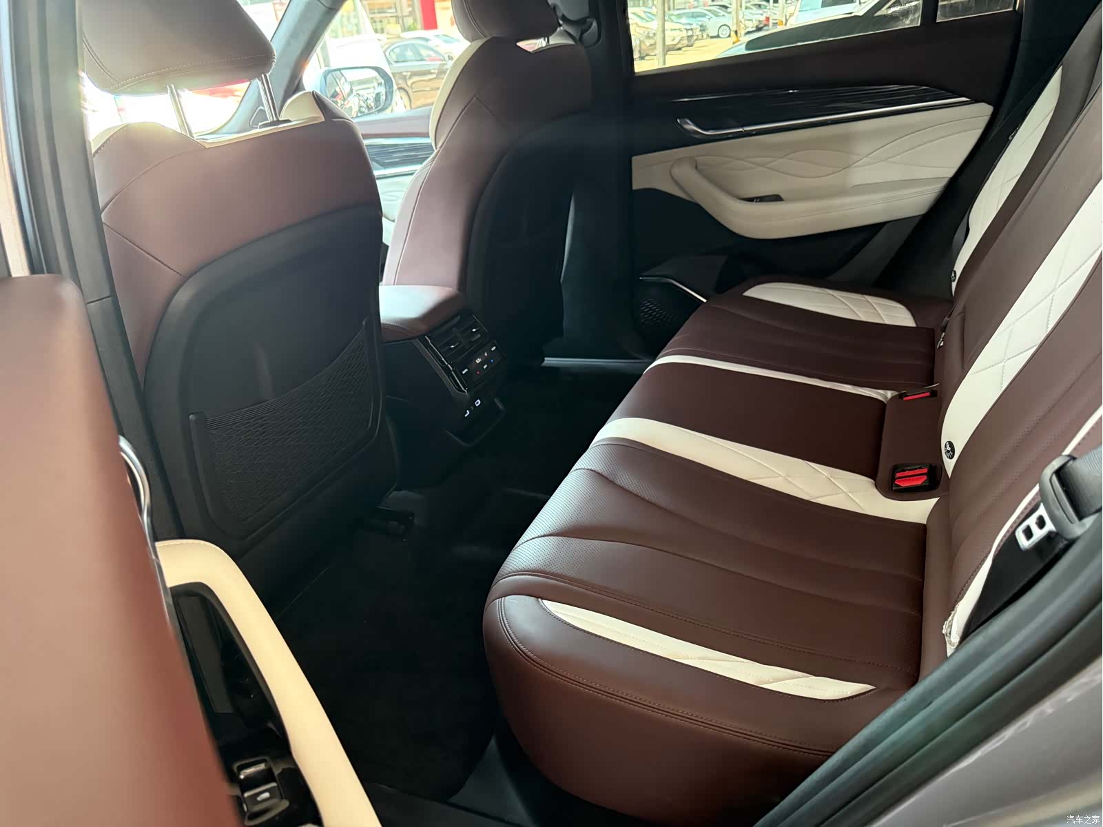 Geely Xingyue L, 2022 8