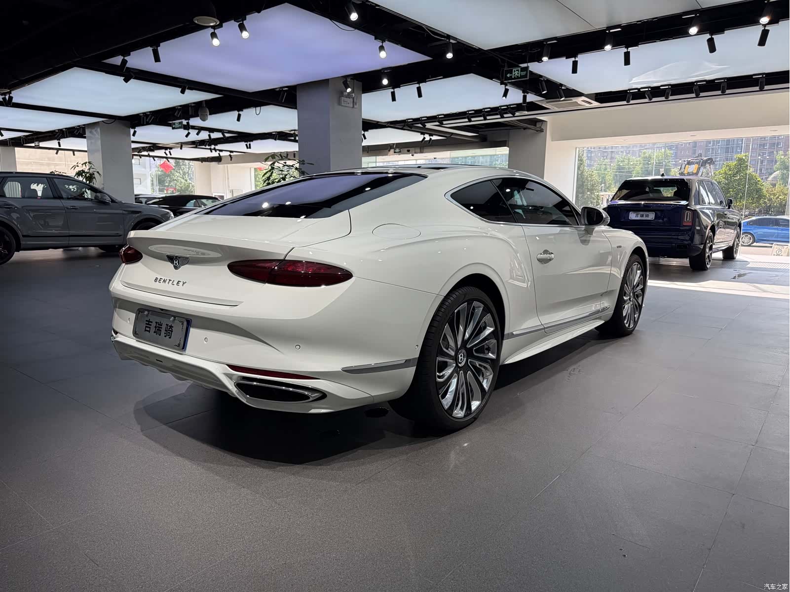 Bentley Continental GT, 2025 6