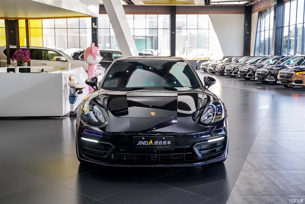 Porsche Panamera, 2022 все фото