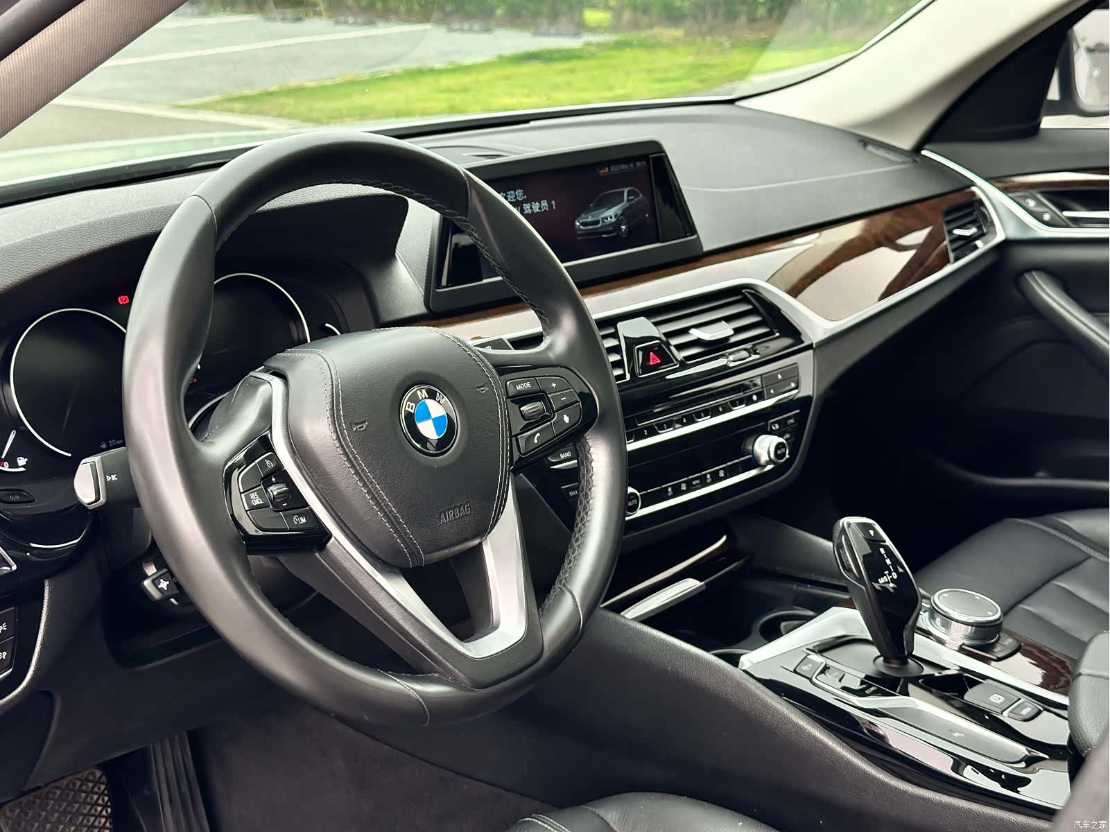 BMW 5 Series, 2018 10