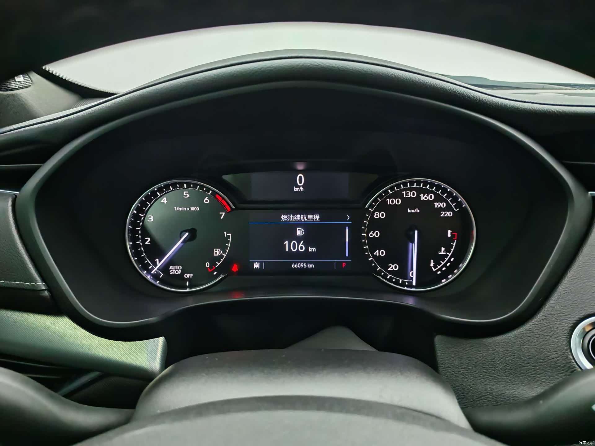 Cadillac XT4, 2021 13