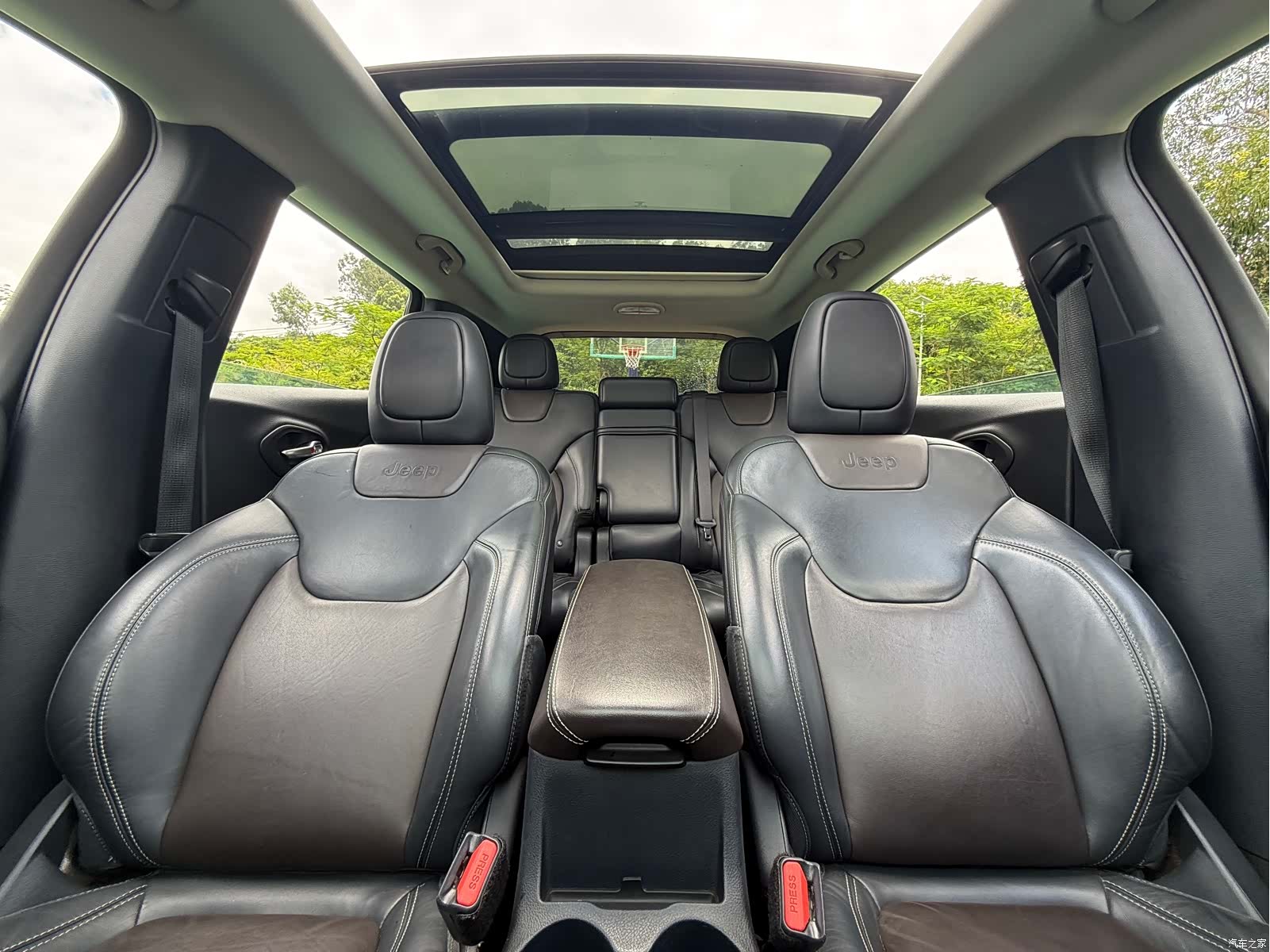 Jeep Cherokee, 2016 15