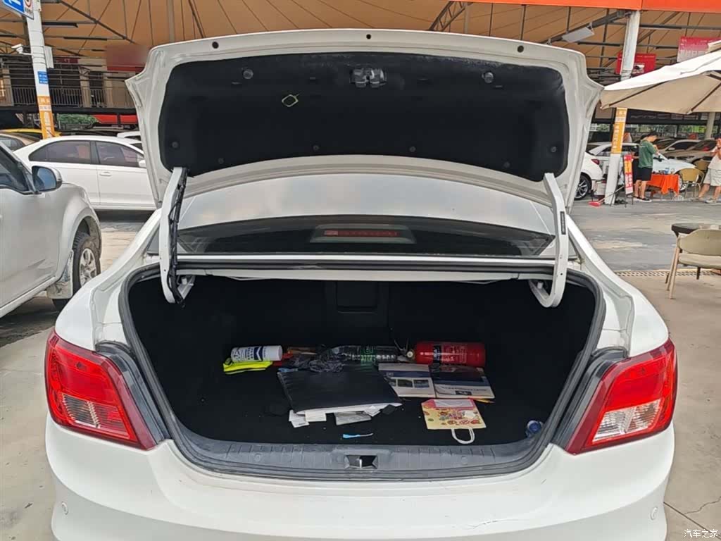 DongFeng S50EV, 2021 19