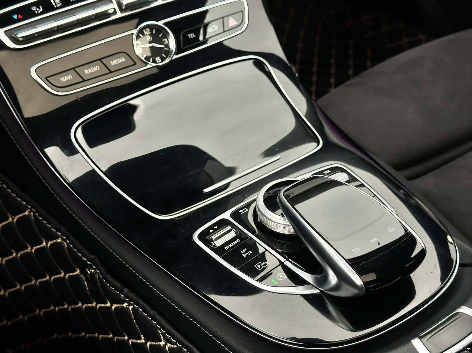 Mercedes-Benz E-Class, 2018 16