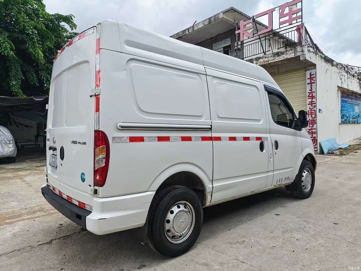 Maxus V80, 2019 3