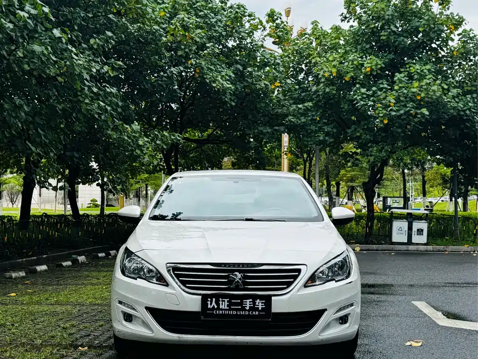 Peugeot 408