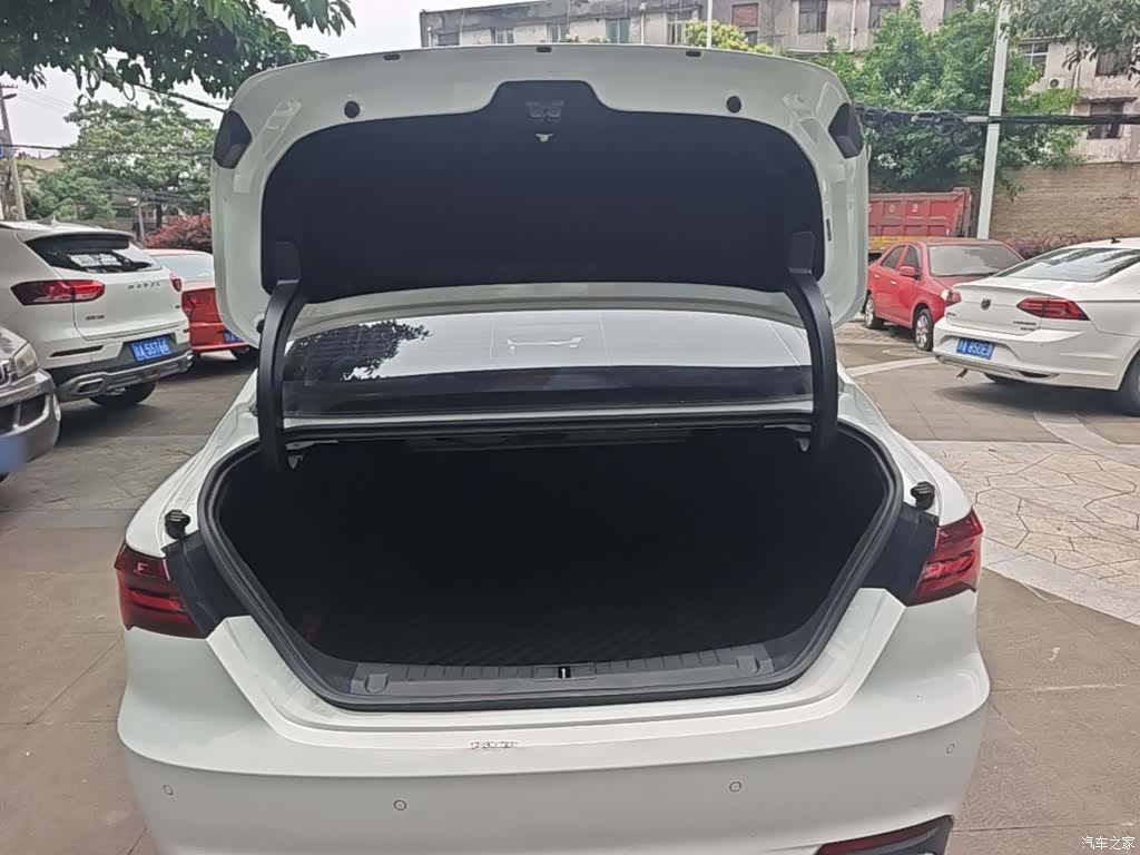 Geely Binray, 2019 19
