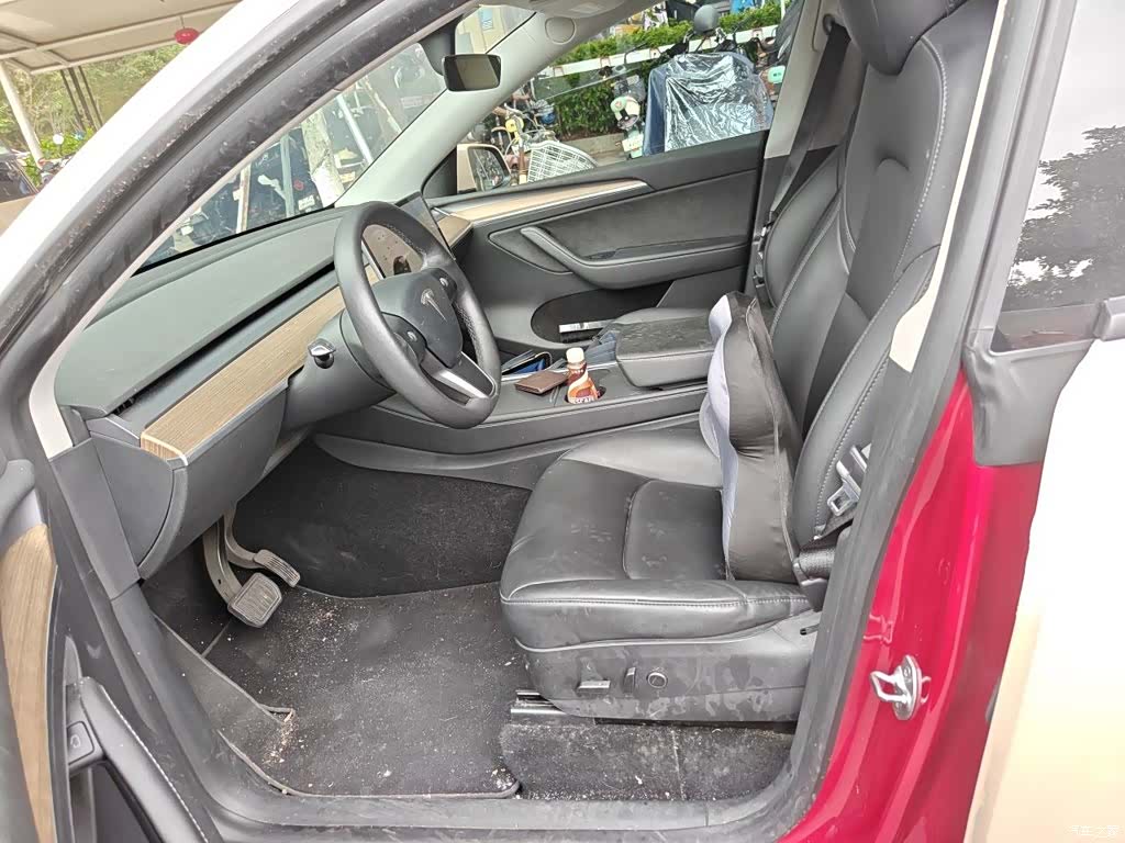 Tesla Model Y, 2021 8