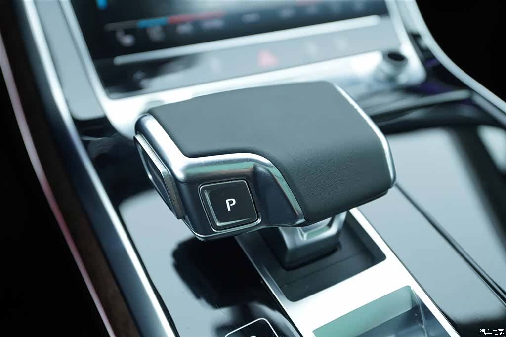 Audi Q7, 2021 9