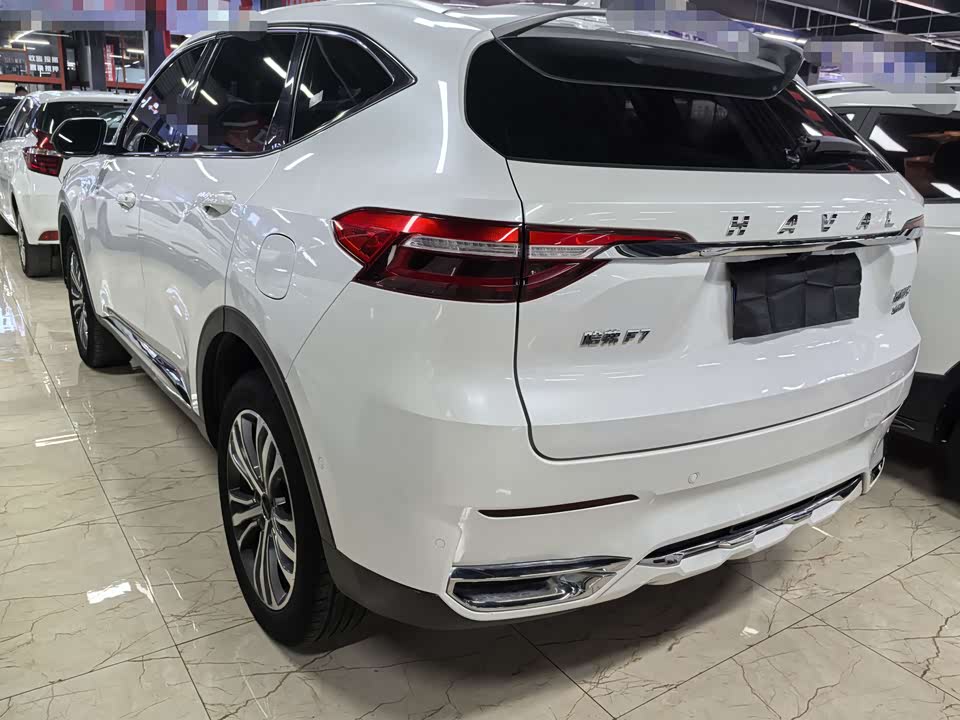 Haval F7
