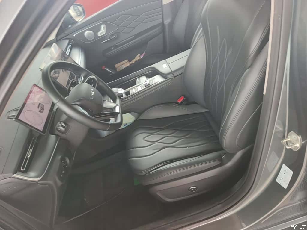 Chery Arrizo 8, 2025 15