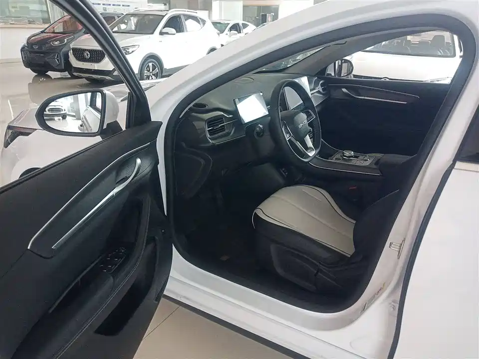BYD Destroyer 05 BYD Destroyer 05