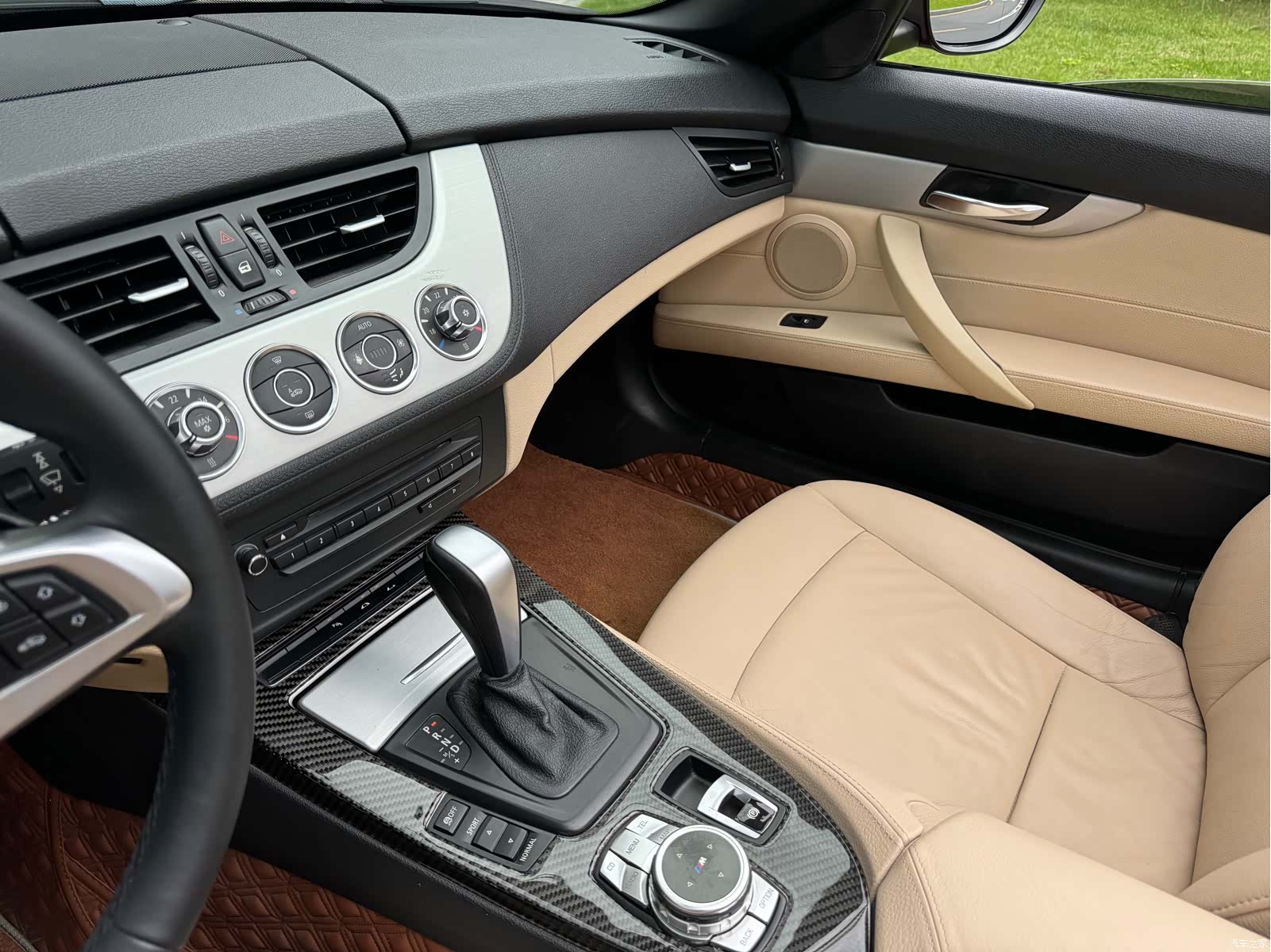 BMW Z4, 2011 9