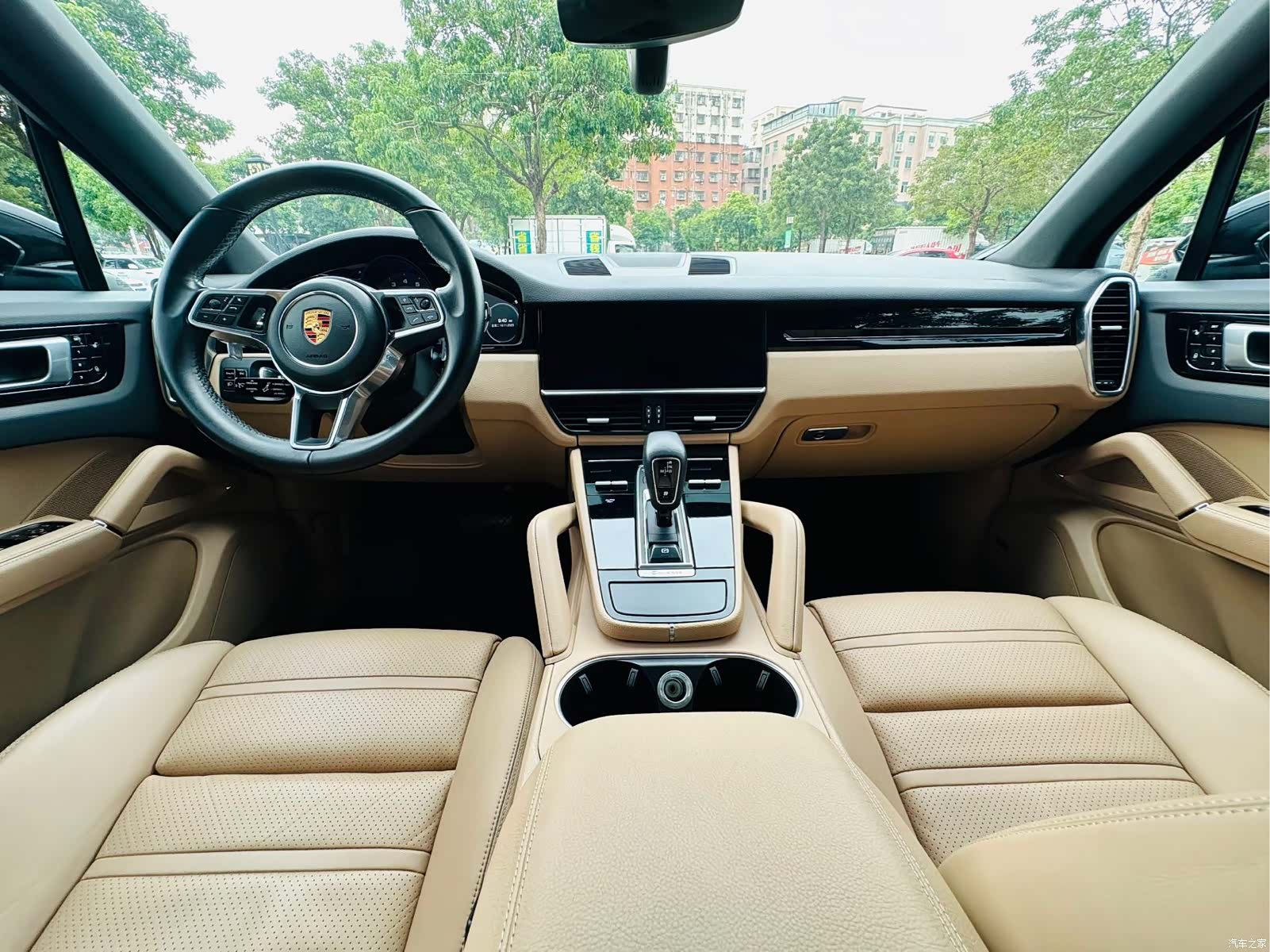 Porsche Cayenne, 2018 11