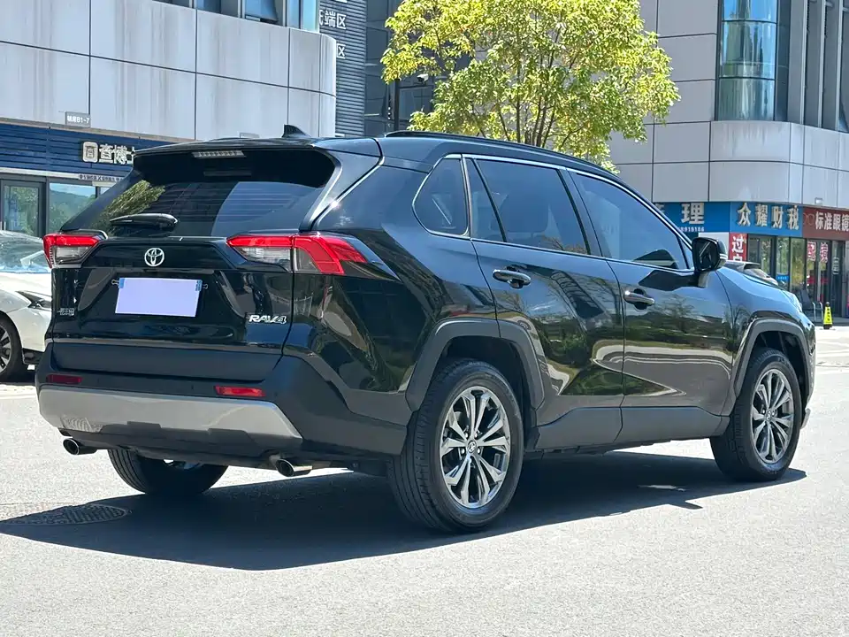 Toyota RAV4 Rongfang