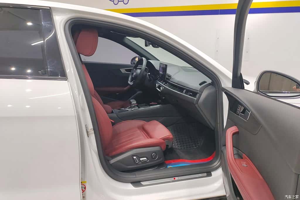 Audi A4L, 2024 8