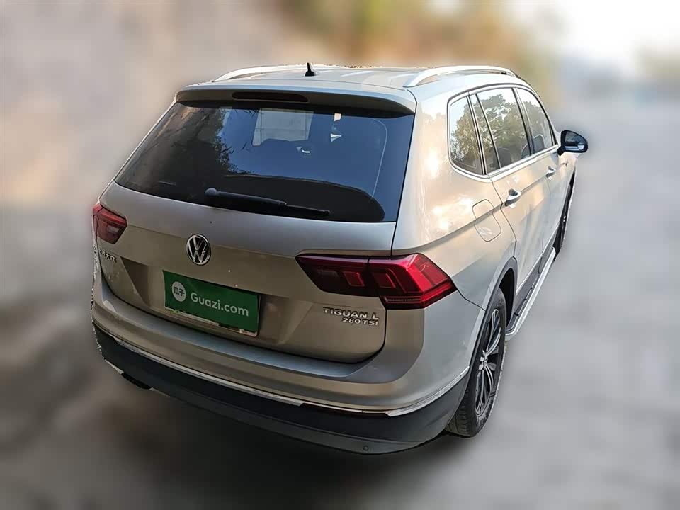 Volkswagen Tiguan L