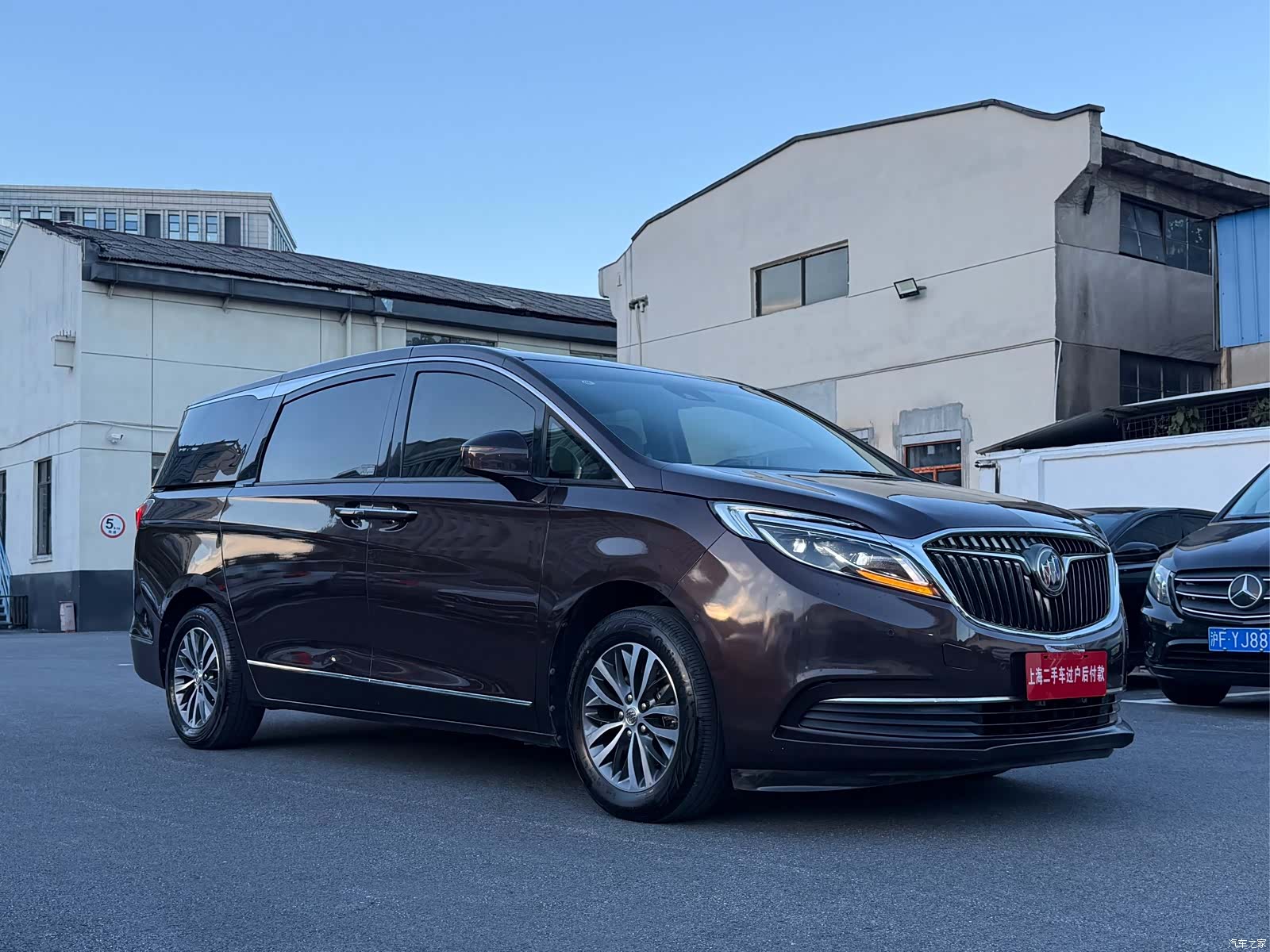 Buick GL8, 2017 3