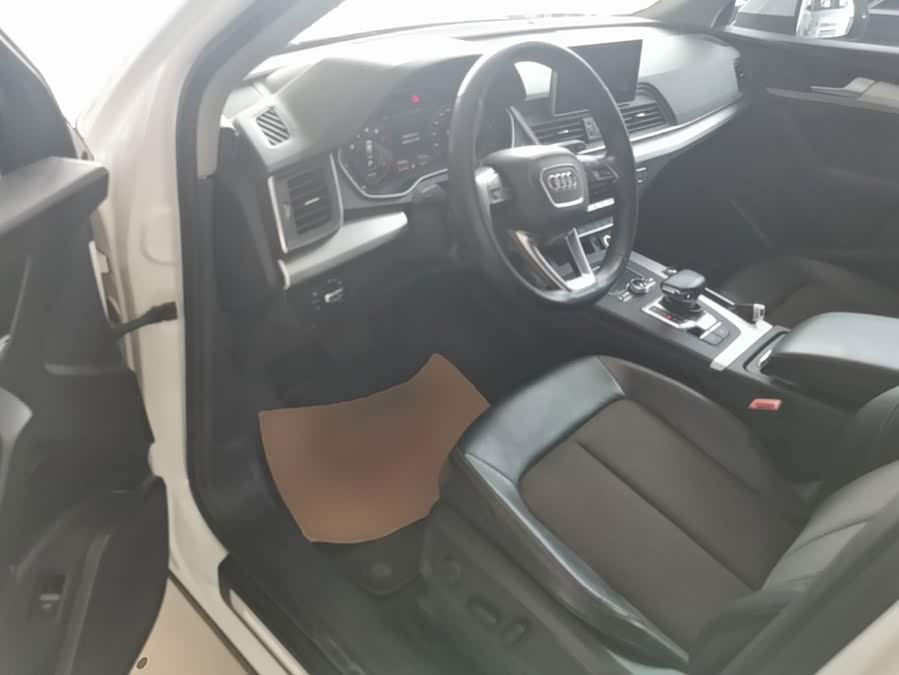 Audi Q5L 2019, фото 16