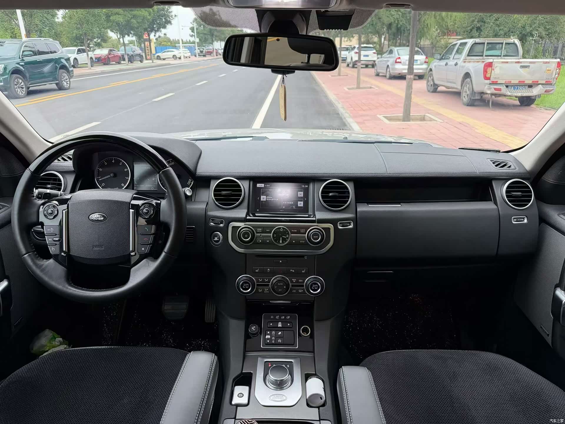 Land Rover Discovery, 2017 4