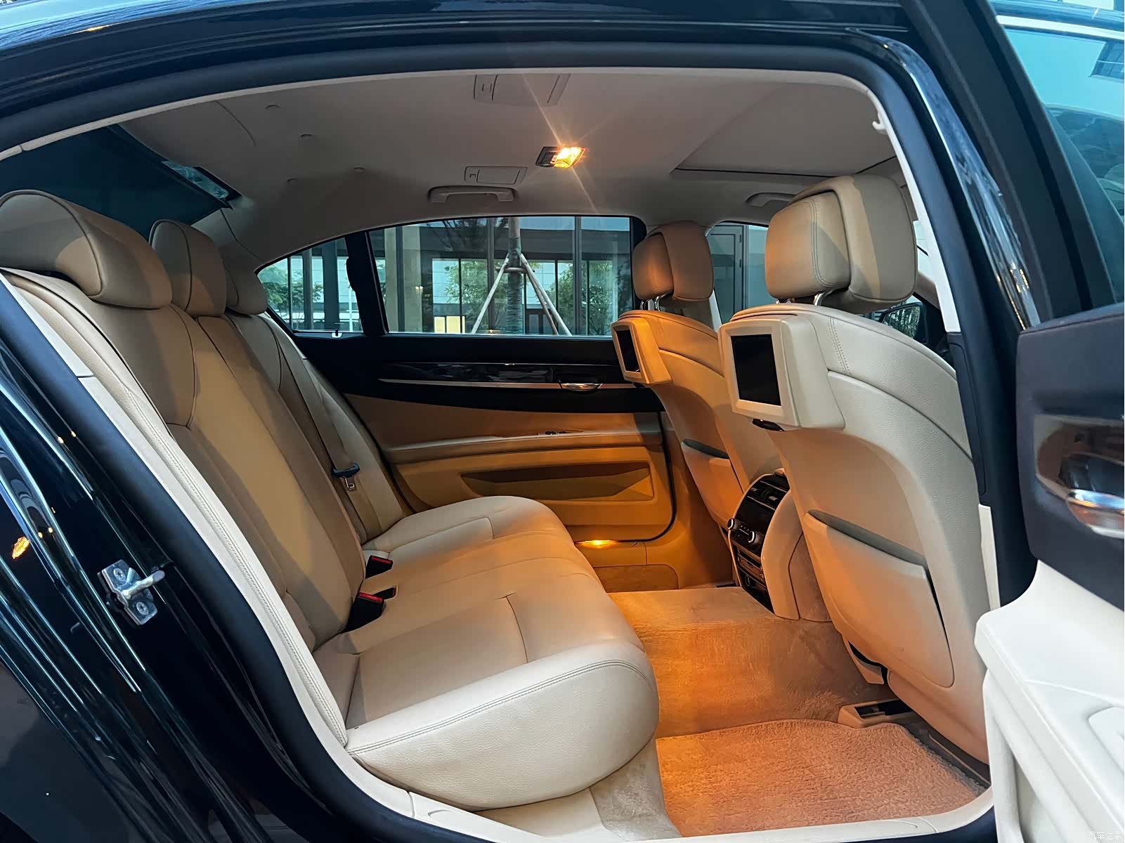BMW 7 Series, 2012 14