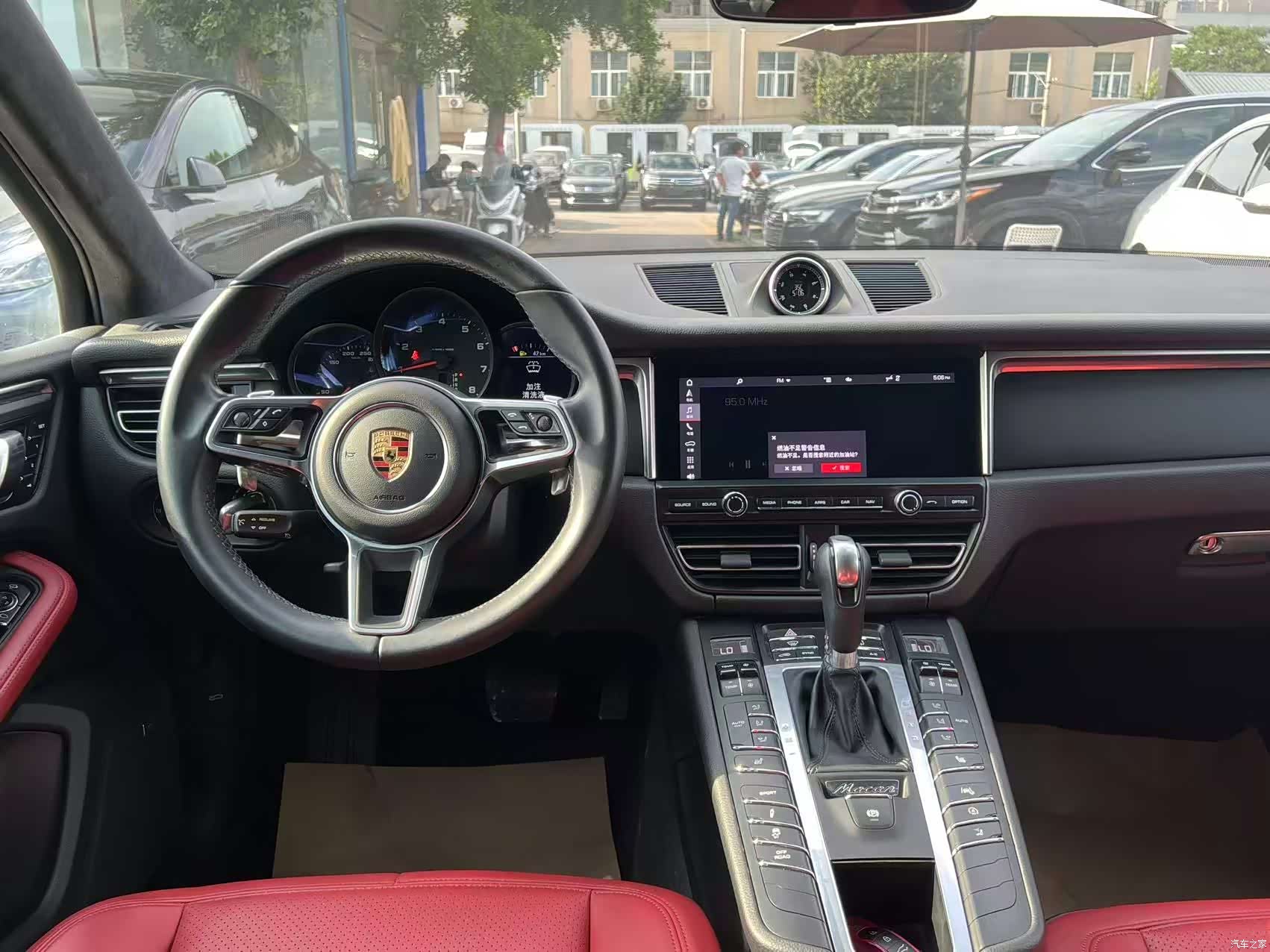 Porsche Macan, 2021 11