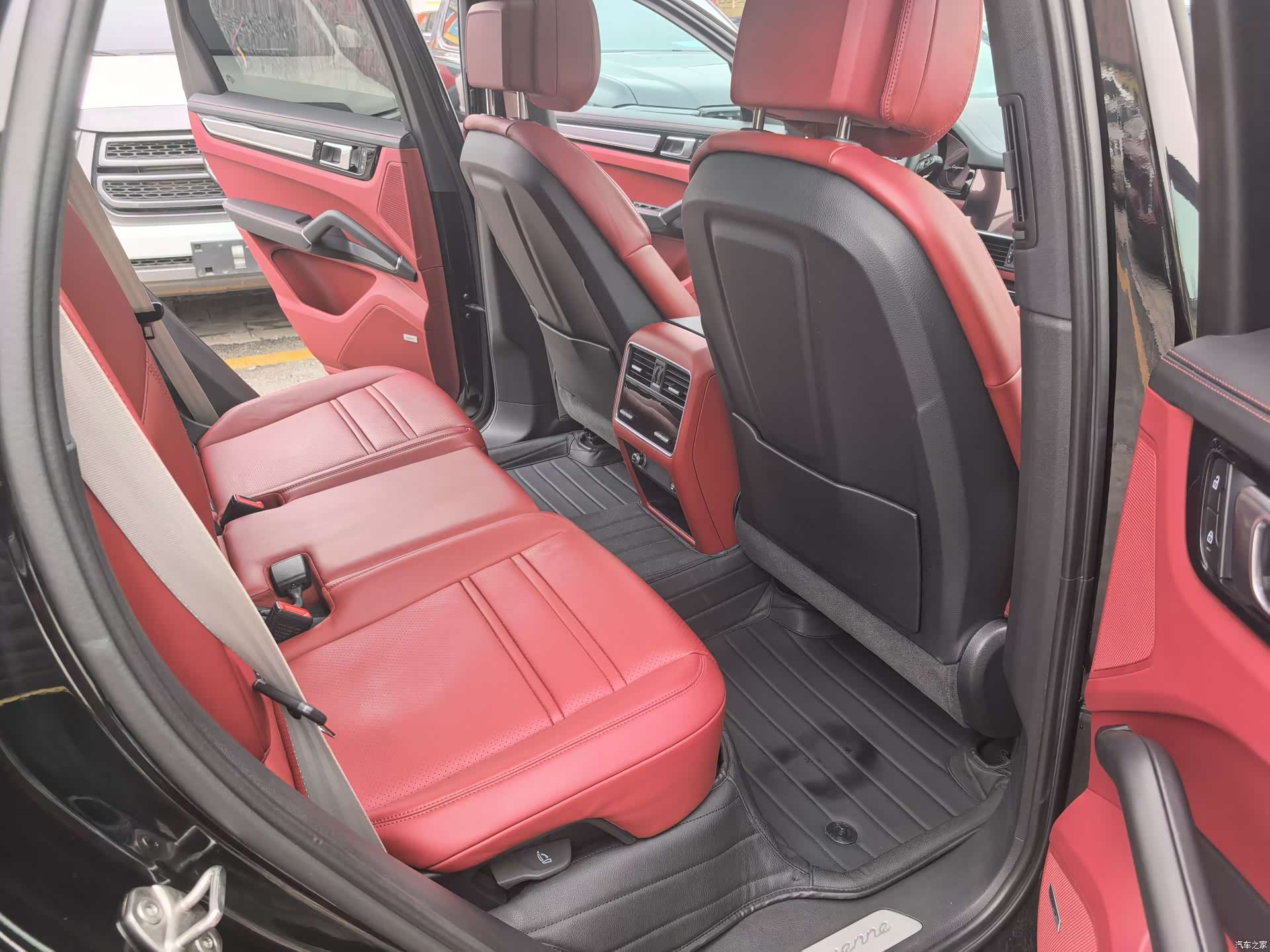 Porsche Cayenne, 2023 8