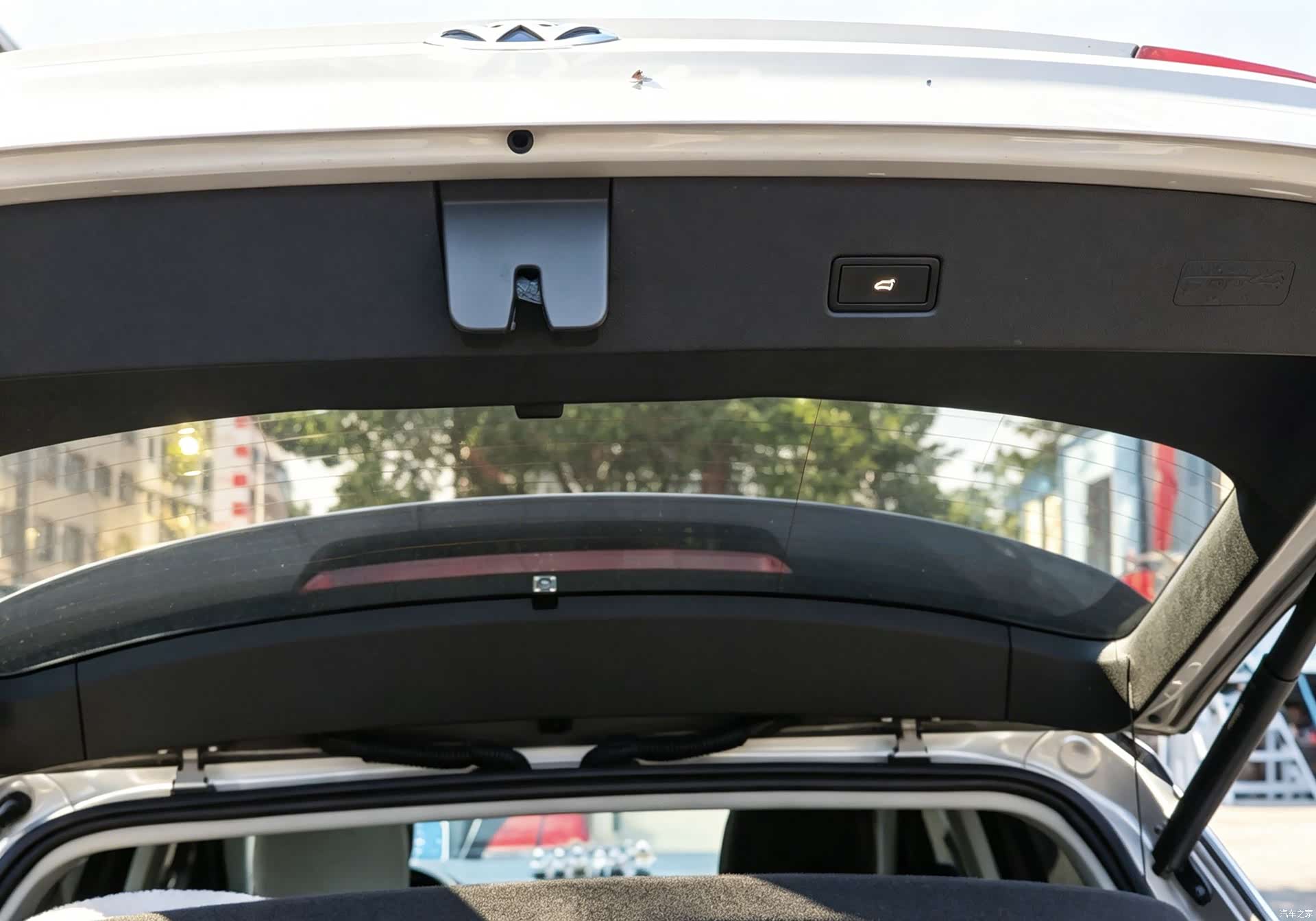 Volkswagen T-ROC, 2019 9