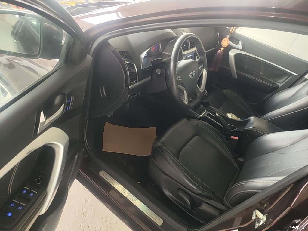 Geely Emgrand, 2016 12