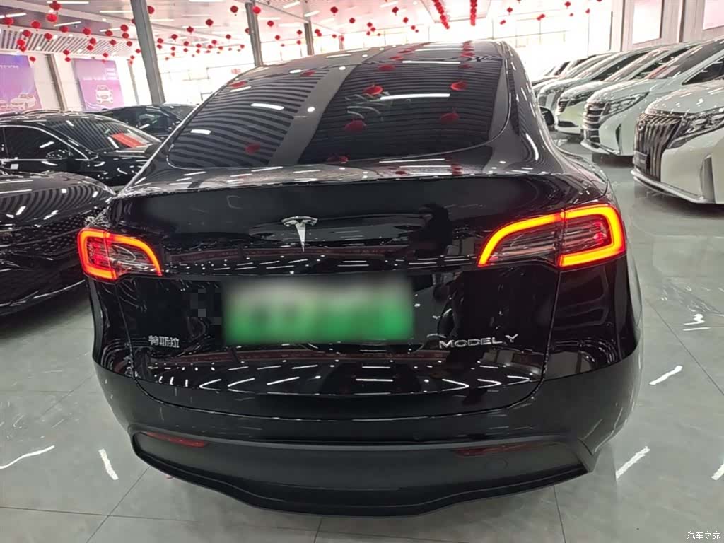 Tesla Model Y, 2023 6