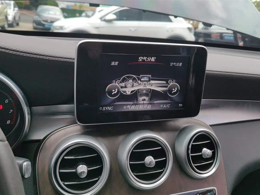 Mercedes-Benz GLC Mercedes-Benz GLC