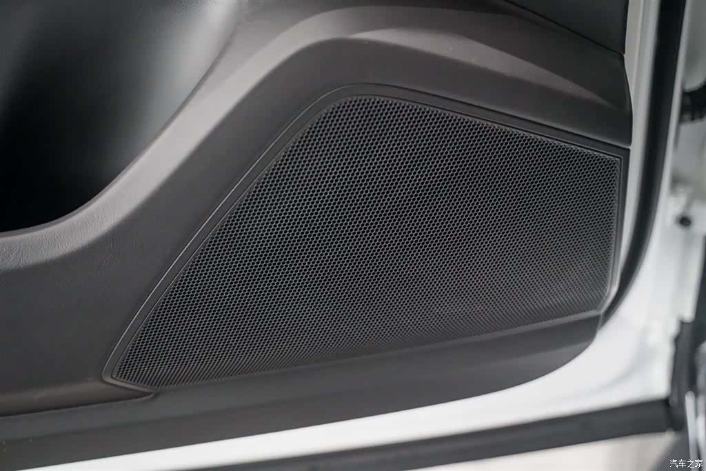Porsche Cayenne, 2024 13