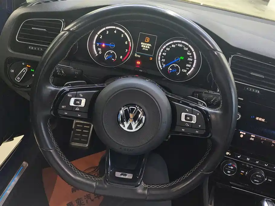 Volkswagen golf