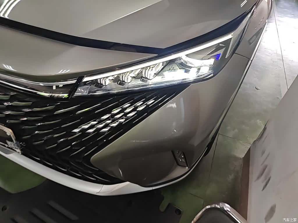 Roewe RX5, 2022 24