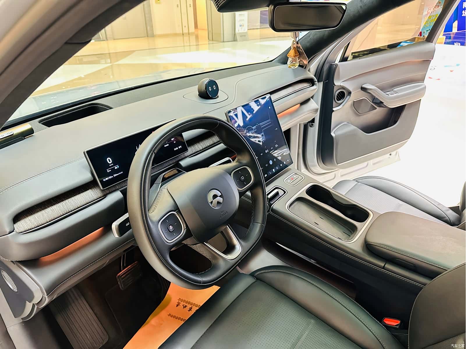 NIO ES6, 2023 10